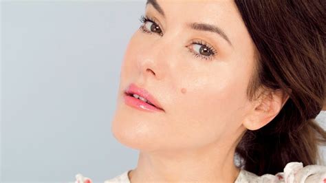 chanel makeup tutorial lisa eldridge|TUTORIAL! FLAWLESS Skin & CREATIVE Look! CHANEL.